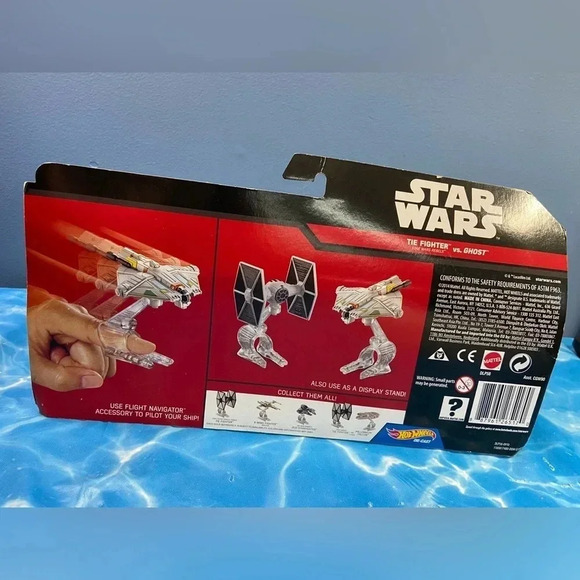 Star Wars - Hot  Wheels - Rebels Die-Cast Tie Fighter vs Ghost - BNIB - Picture 4 of 4